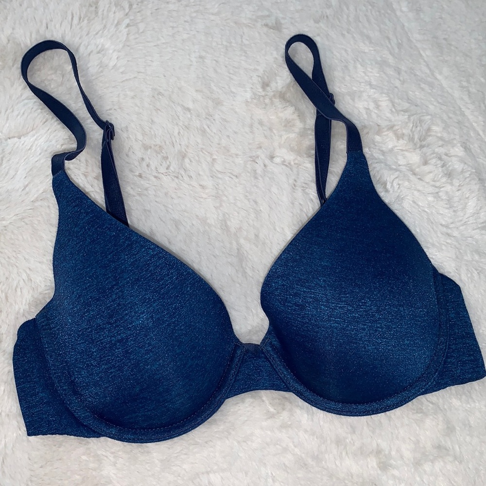 32B Victoria’s Secret Uplift Semi Demi bra